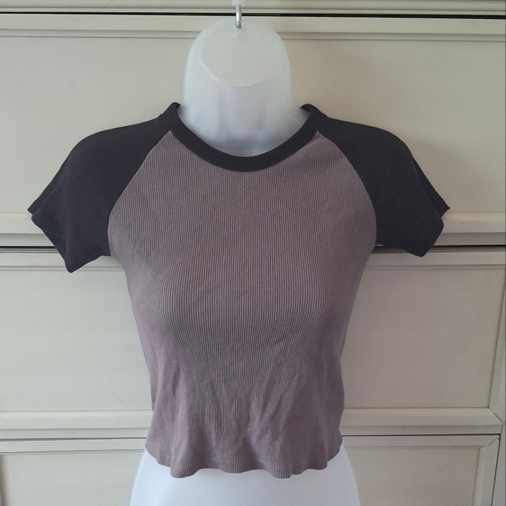 Brandy Melville Baseball Grey/Black Crop Top